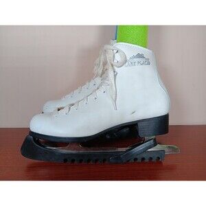Lake Placid Vintage Ice Figure Skates Size 9 White Blade Covers Lace Up Leather